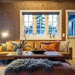 Villa Budor: Jacuzzi Elbillader 4 Soverom Terrasse Skogsutsikt 펜션 Nordset