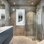 Budor: Jacuzzi Elbillader 4 Soverom Terrasse Skogsutsikt