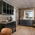 Budor: Jacuzzi Elbillader 4 Soverom Terrasse Skogsutsikt