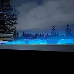 Semesterbostad Budor: Jacuzzi Elbillader 4 Soverom Terrasse Skogsutsikt