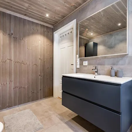 Budor · Jacuzzi · Skiløyper · 60 Min Osl Tatil Evi
