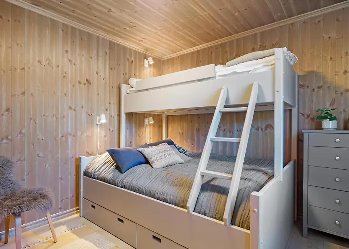 Ferienhaus Budor - 60 Min Fra Osl - Jaccuzzi - 4 Soverom